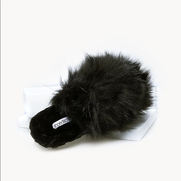 Slip On Fuzzie - Black - Picture 4 of 5